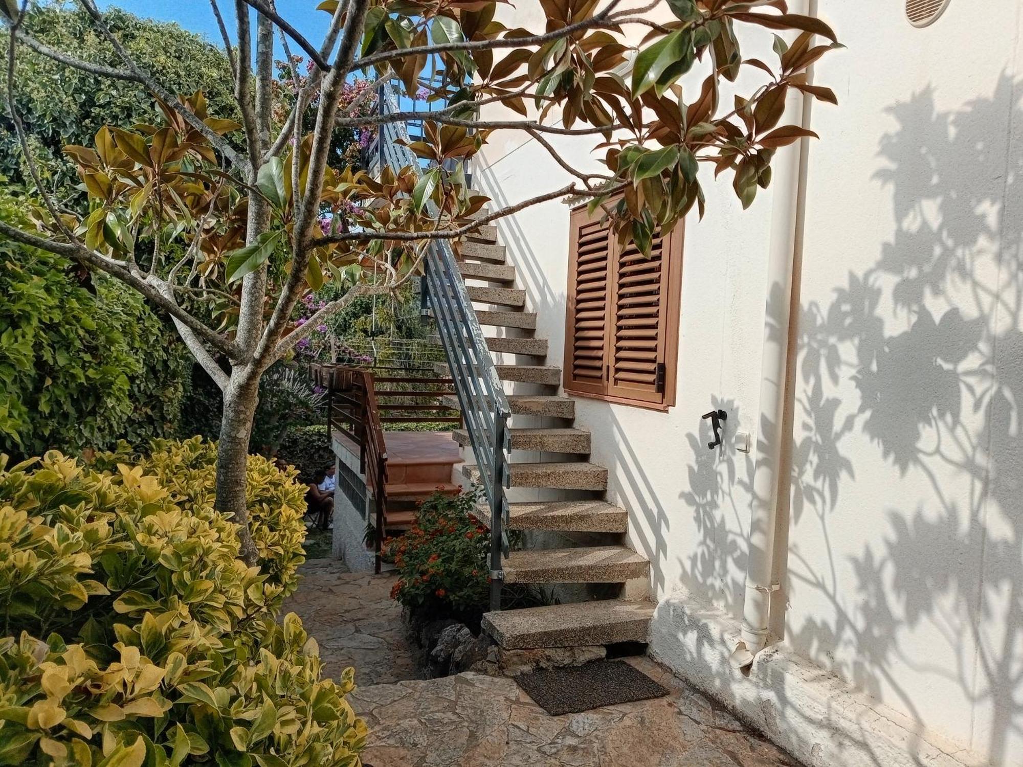 A S'agaro, 1er Etage, 3 Vue Vallee, Balcon Appartement *